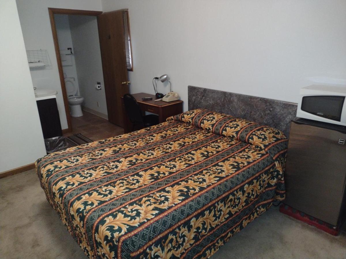 Davis Motel North Lima Екстериор снимка