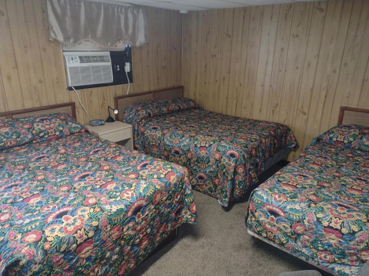 Davis Motel North Lima Екстериор снимка