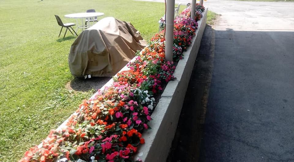 Davis Motel North Lima Екстериор снимка
