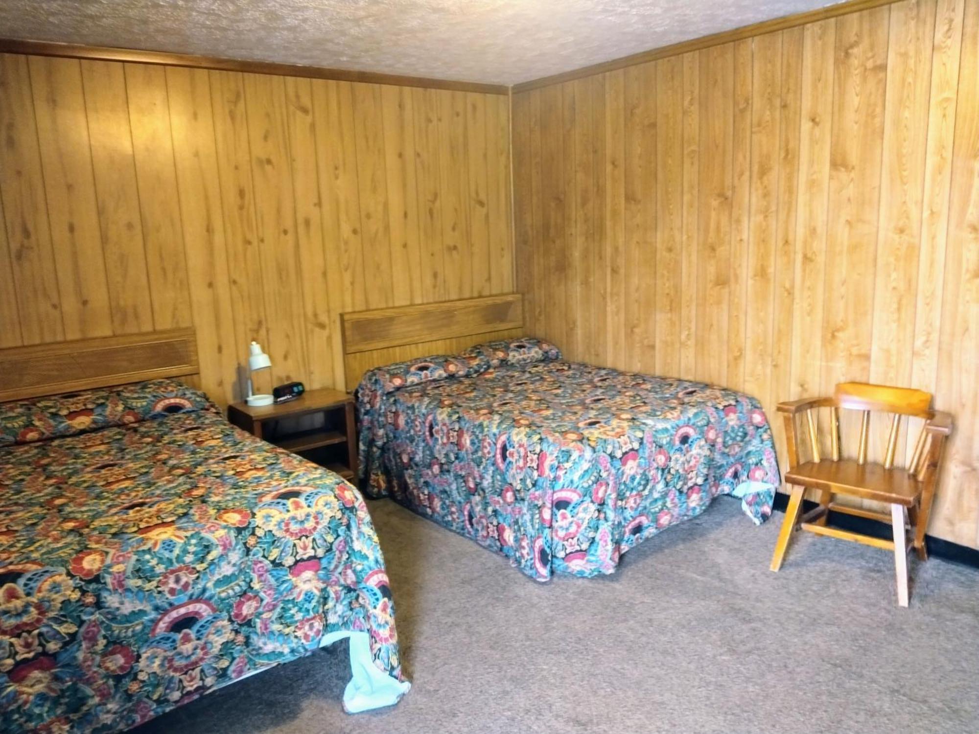 Davis Motel North Lima Екстериор снимка