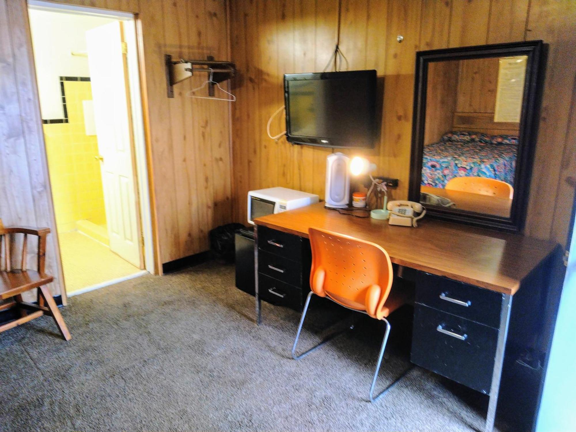Davis Motel North Lima Екстериор снимка