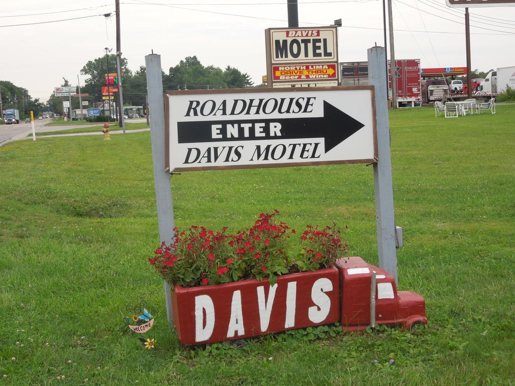 Davis Motel North Lima Екстериор снимка